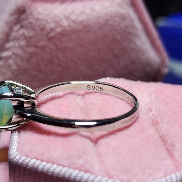 New Princess Cut Jade Sterling Silver Ring - Picture 12 of 12